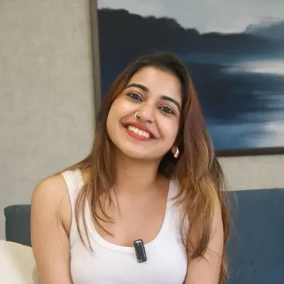 Prakshi Saha, Founder